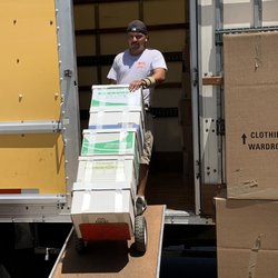 Ashley Movers LA - We care for your Personal Belongings!
