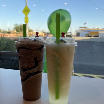 E T Tea & Popcorn Chicken - Mocha Coffee Smoothie and Lemon Juice With Yakult - Bubble Tea Near Me - Mesa, Arizona