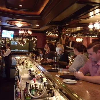 21 Oceanfront - Bar @ 21 Oceanfront - New American Near Me - Newport Beach, California