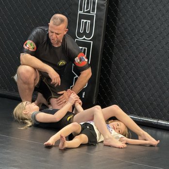 Train Relentless MMA - Training - Brazilian Jiu-jitsu Near Me - Batavia, Ohio Train Relentless MMA - Training - Brazilian Jiu-jitsu Near Me - Batavia, Ohio