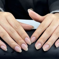 La Queen Nails