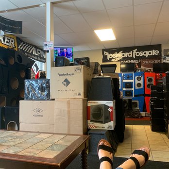 Professional Auto Stereo - Hanging out inside the shop, watching some TV on a reclining chair. Lovely - Car Stereo Installation Near Me - Waipahu, Hawaii Professional Auto Stereo - Hanging out inside the shop, watching some TV on a reclining chair. Lovely - Car Stereo Installation Near Me - Waipahu, Hawaii