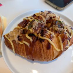 Broyé Cafe & Bakery - Takoyaki croissant
