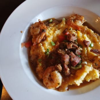 B Matthews Eatery - Shrimp n grits - New American Near Me - Savannah, Georgia B Matthews Eatery - Shrimp n grits - New American Near Me - Savannah, Georgia
