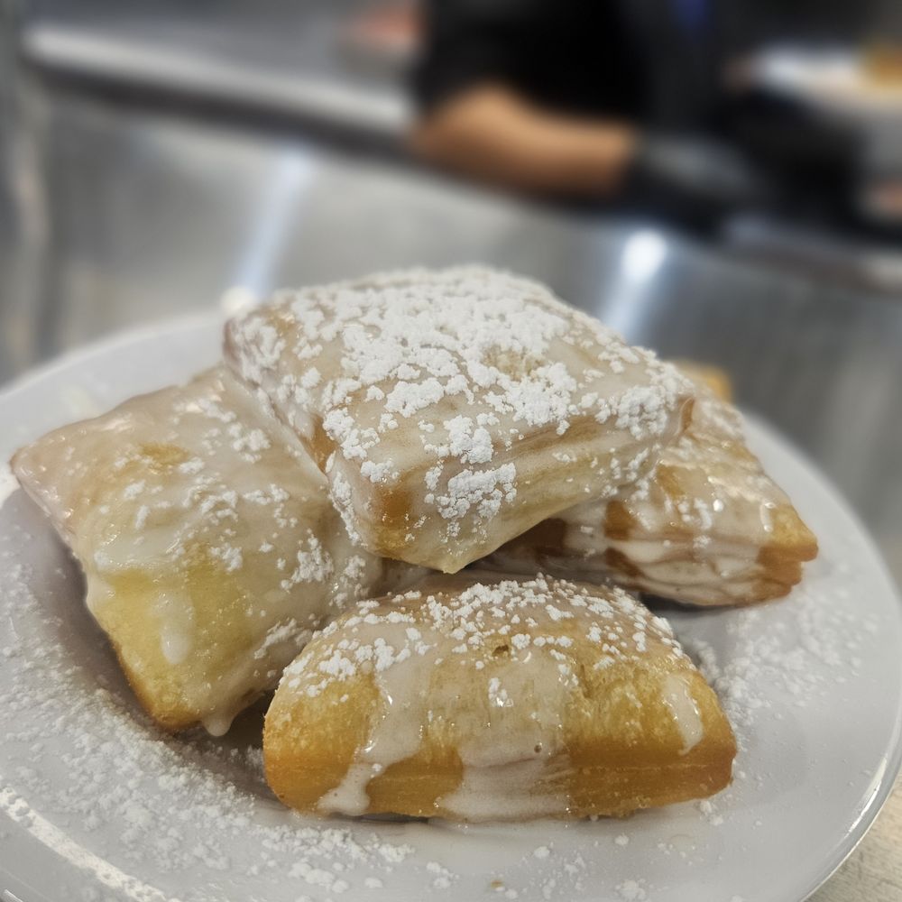 Breakfast On Luckie Street Logo