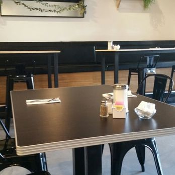 Mandys Cafe - Dinning area - Breakfast & Brunch Near Me - Bakersfield, California
