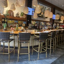 Jaguar Restaurant - Coconut Grove - Bar seating