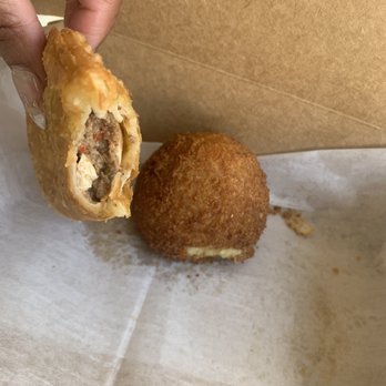 Versailles - Cuban Near Me - Miami, Florida