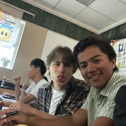 Sinclair - Dimitri and the sinclair employee
