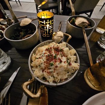 Gordon Ramsay Hell's Kitchen - Sides - baked macaroni and cheese, mushrooms, potatoes, and asparagus - New American Near Me - Miami, Florida