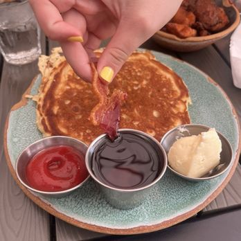 Bearcat CBD - Pancake - Coffee & Tea Near Me - New Orleans, Louisiana
