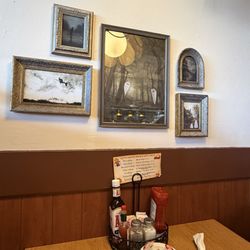 Moffett's Family Restaurant & Chicken Pie Shoppe - Fall decorations
