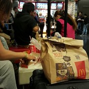 マクドナルド - 成田 マクドナルド成田空港第1ターミナル店 - Updated August 2025