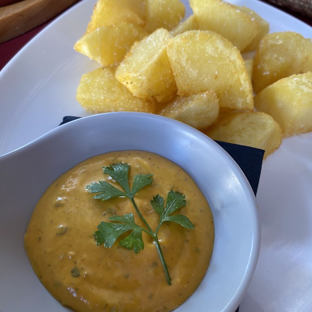 Bon Vi - Patatas bravas - Mediterranean Near Me - Port de Sóller, PM Bon Vi - Patatas bravas - Mediterranean Near Me - Port de Sóller, PM