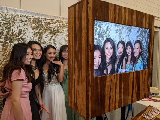 Robot Booth | Atlanta Photo Booth Rental by null