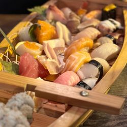 Sushi Spott - Love Boat Dinner