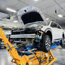 Automotive body shop, collision repair, Subaru, Eau Claire, Wisconsin