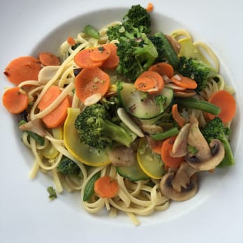La Piazza - Linguine with vegetables and white wine sauce - Italian Near Me - Melville, New York