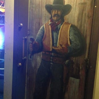 The Little Red Hen - Howdy - Karaoke Near Me - Seattle, Washington
