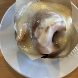 Roasters Coffee & Tea Company - Cinnamon roll with brown sugar frosting