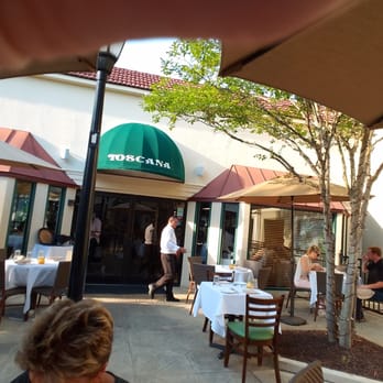 Toscana - Great outdoor seating - Italian Near Me - Charlotte, North Carolina