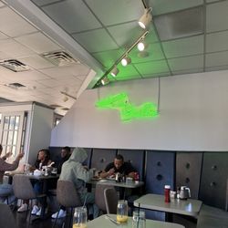 West Ave Grille Jenkintown Restaurant and Food Truck 