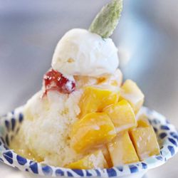Hoku Lani Shave Ice and Crepes