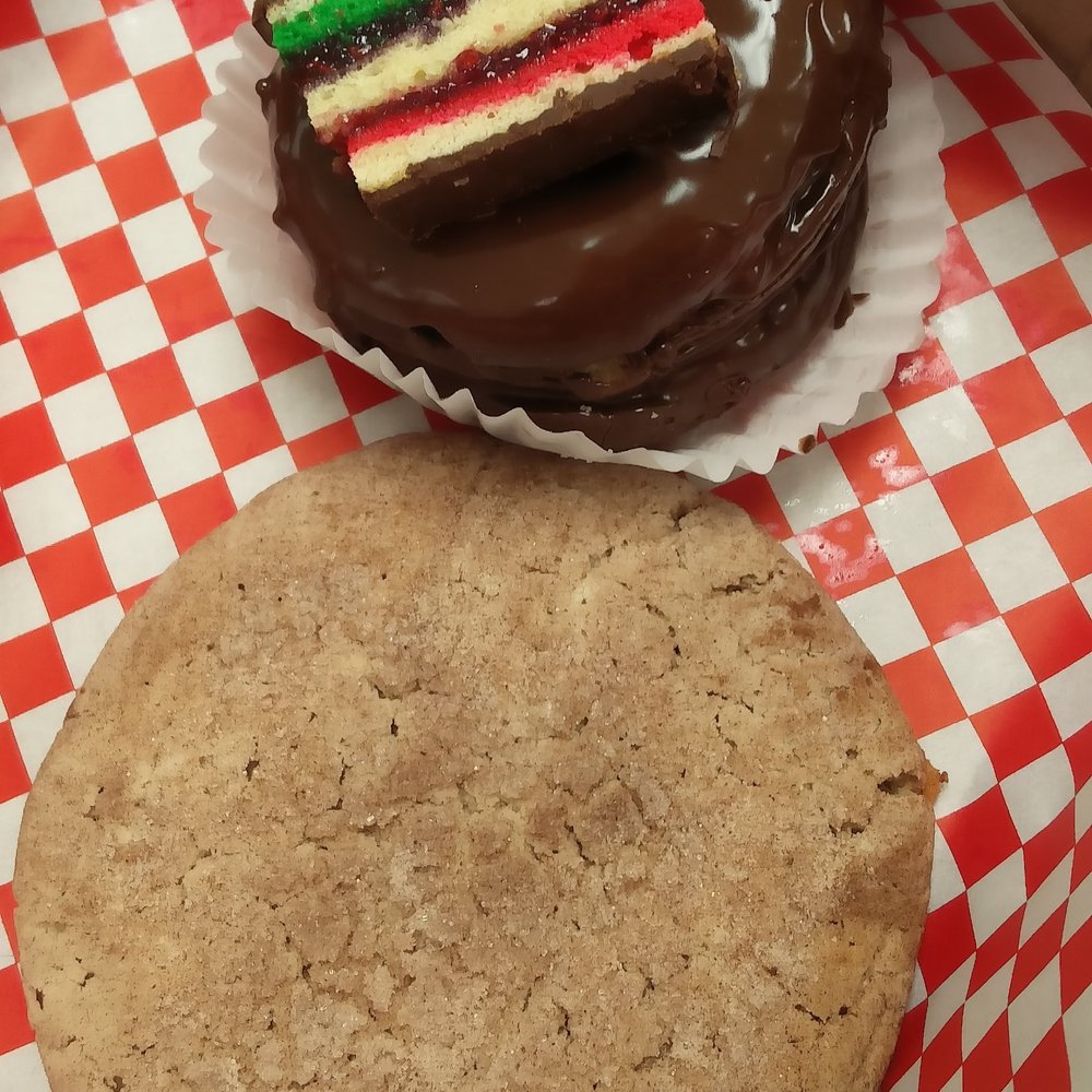 Daddy's Donuts and Bake Shop - Donuts Near Me - Middletown, New York