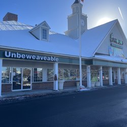 Unbeweavable Beauty Supply - Parking lot
