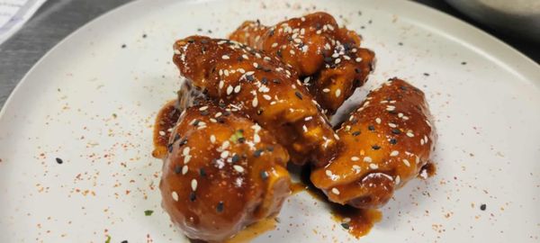 Knockout Wings by null