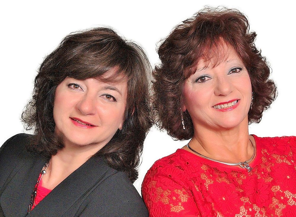 THE SISTERS TINA CINFIO & DIANE PAXSONCOLDWELL BANKER GLADSTONE