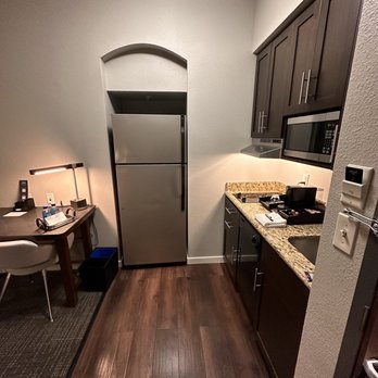 Archer Hotel Falls Church - Kitchenette - Hotels Near Me - Fairfax, Virginia Archer Hotel Falls Church - Kitchenette - Hotels Near Me - Fairfax, Virginia