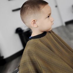 Notorious Barber Lounge - Specialized in all men's haircuts and beards.