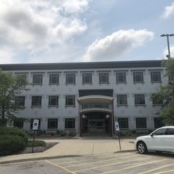 Illinois Bone And Joint Institute - Glenview Clinic - This is it, but the building has an unfinished look, right?