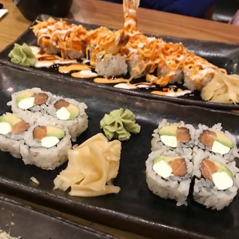 HanaMichi - Philadelphia Roll - Japanese Near Me - New York, New York HanaMichi - Philadelphia Roll - Japanese Near Me - New York, New York