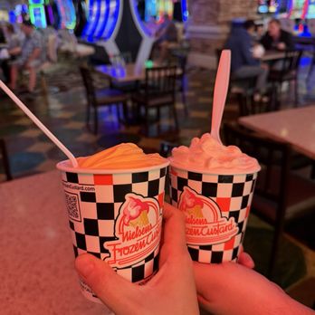 Nielsen’s Frozen Custard - Orange cow and gummy bear Concrete - Ice Cream & Frozen Yogurt Near Me - Henderson, Nevada