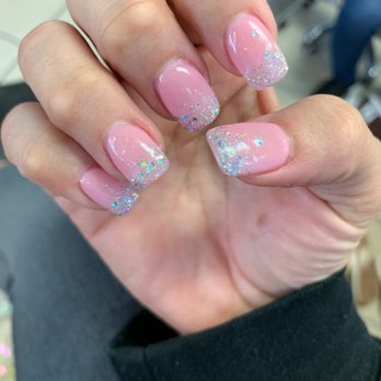 Top Nails & Spa - Full set with acrylic... I love them!!! - Nail Salons Near Me - Montebello, California