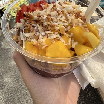 Sweet Hula - The mango bowl very good - Acai Bowls Near Me - Kihei , Hawaii Sweet Hula - The mango bowl very good - Acai Bowls Near Me - Kihei , Hawaii