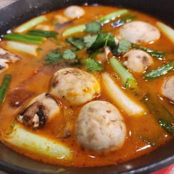 Thai Nakorn Restaurant - Thai Near Me - Stanton, California