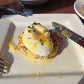 Cafe This Way - Lobster Benedict - New American Near Me - Bar Harbor, Maine Cafe This Way - Lobster Benedict - New American Near Me - Bar Harbor, Maine