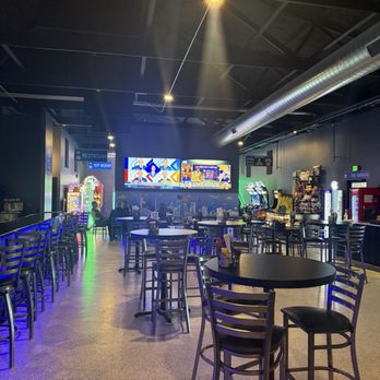Top Flight Grille - Beer Bar Near Me - Iowa Falls, Iowa Top Flight Grille - Beer Bar Near Me - Iowa Falls, Iowa