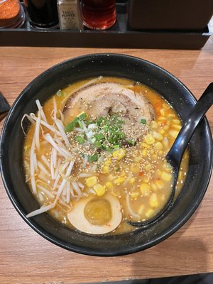 Hachi Ramen by null