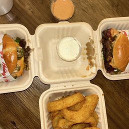 Jalapeño smash, bacon smash (halal) added jalapeños, onion rings! Sooo good!! Jalapeño smash, bacon smash (halal) added jalapeños, onion rings! Sooo good!!