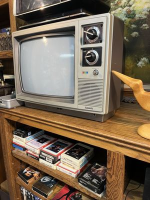 Main Street Peddlers Antique Mall by null