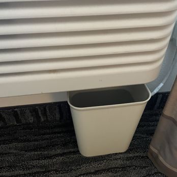 Grandstay - Leaking AC that dripped and dripped and dripped - Hotels Near Me - Parkers Prairie, Minnesota