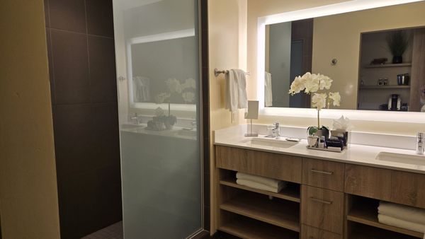 Inn at 500 Capitol by null