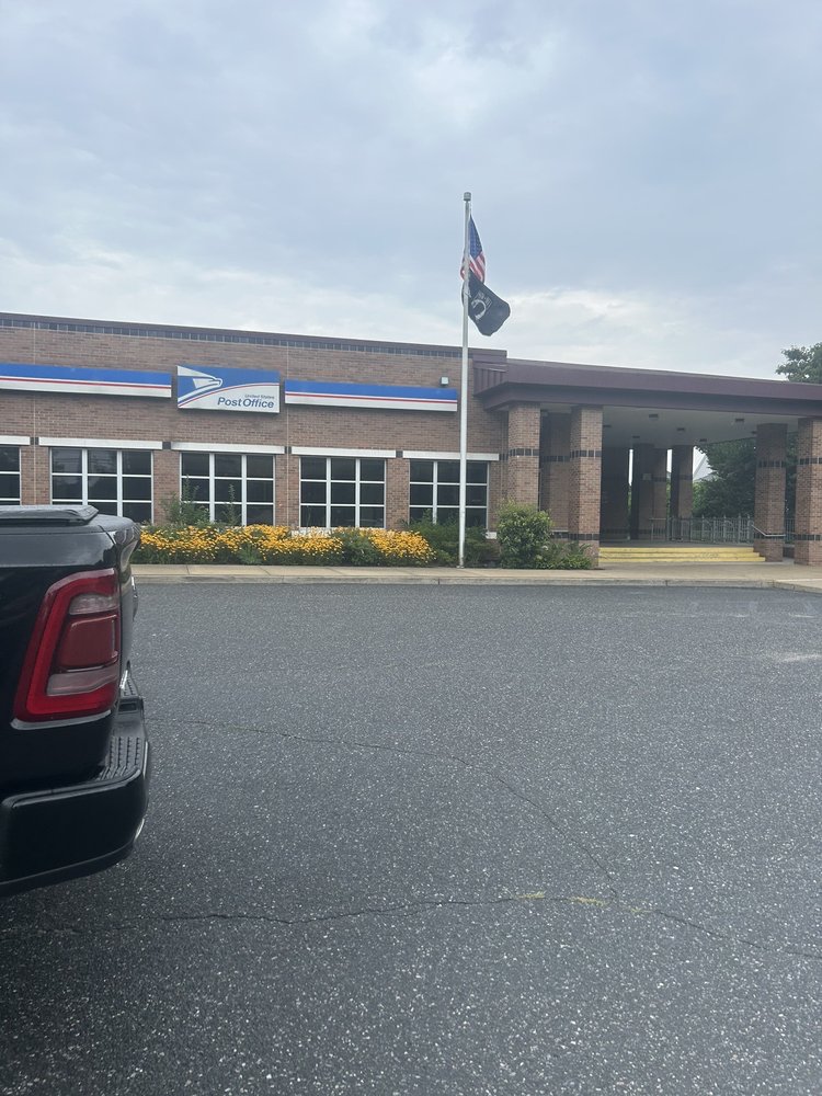 US POST OFFICE Updated August 2024 11 Photos 445 Furrows Rd