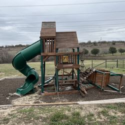 3D Junk Removal & Rentals - Before