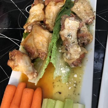 Mr. Q Restaurant - Latin American Near Me - Atascadero, California