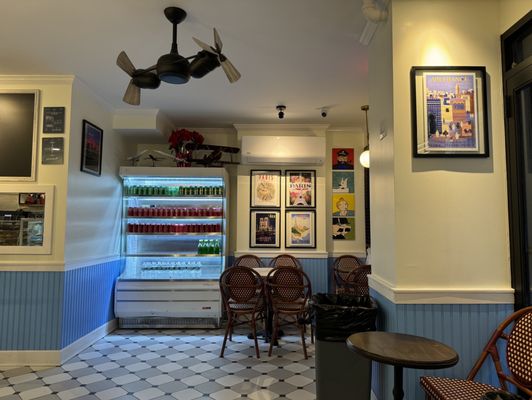 L'avion Café by null